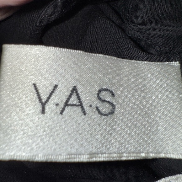 Y.A.S. Black Button-Up Blouse - Picture 6 of 9